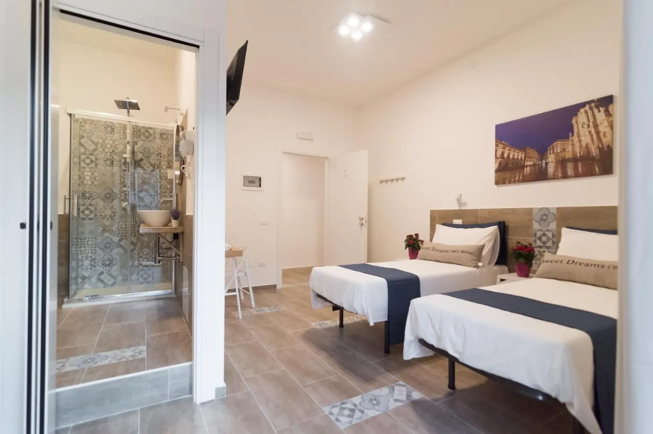 Raudino Rooms Syracuse Guest house