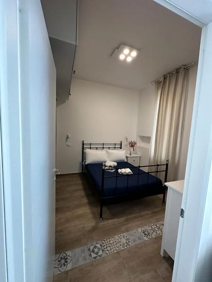 Raudino Rooms Siraküza 0*,  İtalya